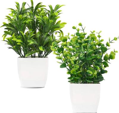 White 3D Plastic Planter for Home Garden Outdoor Use